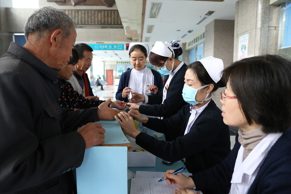 山医大一院举办糖尿病日义诊活动